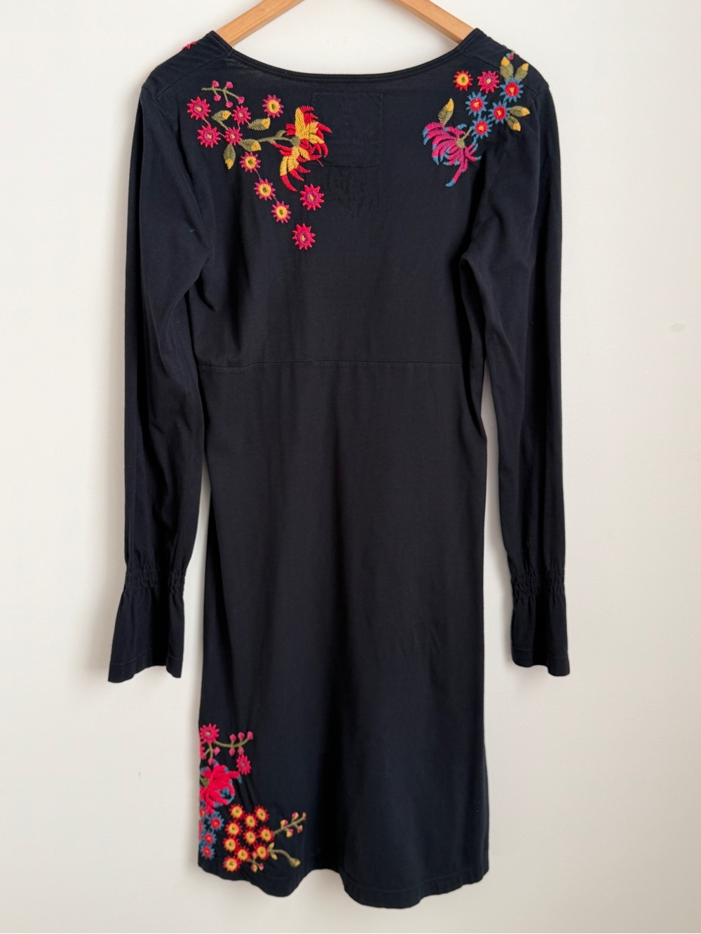 Johnny Was Black Embroidered V-Neck Smocked Cotton Midi Dress Size M - Picture 14 of 14